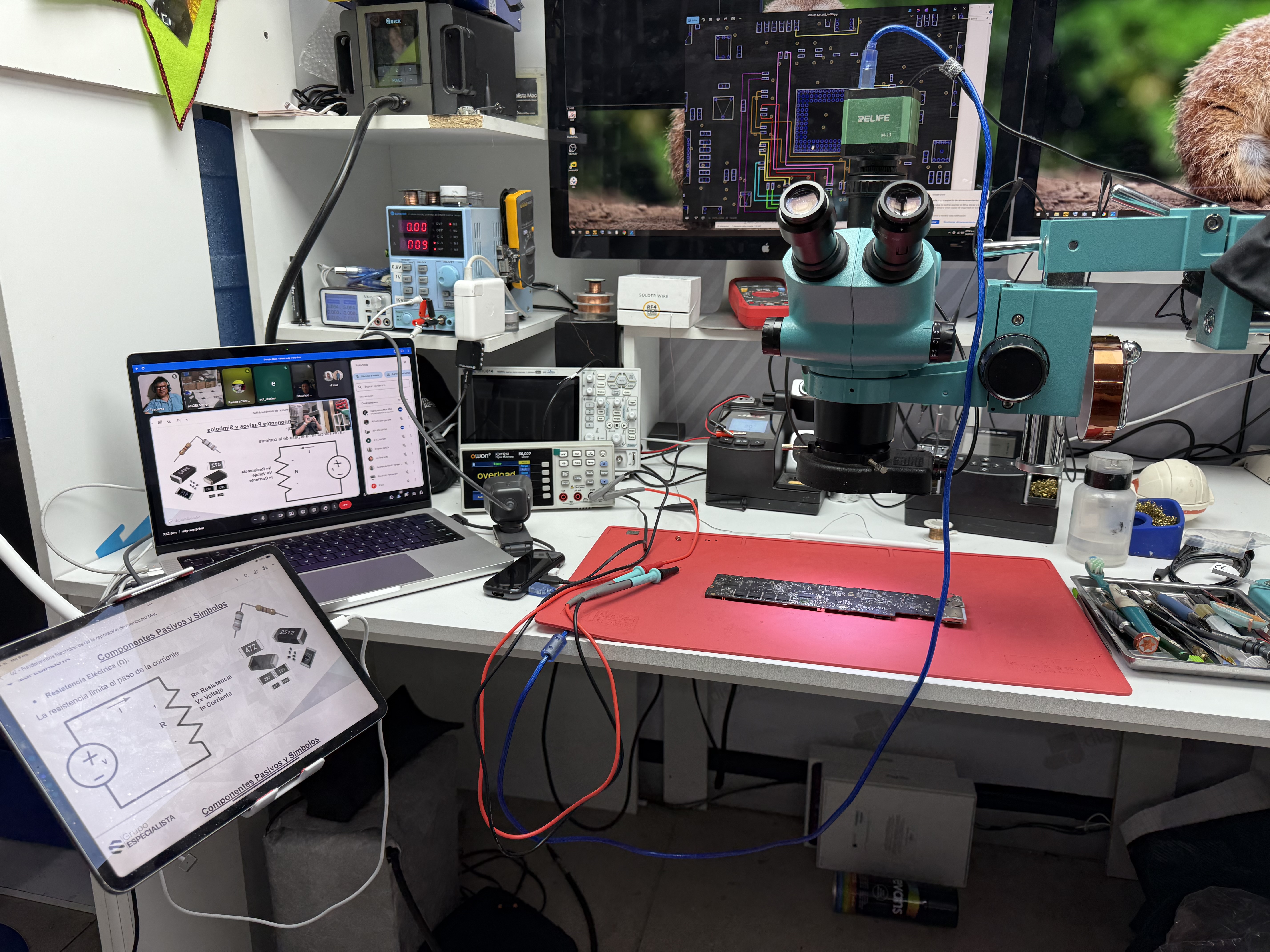 Estación: microscopio · multímetro